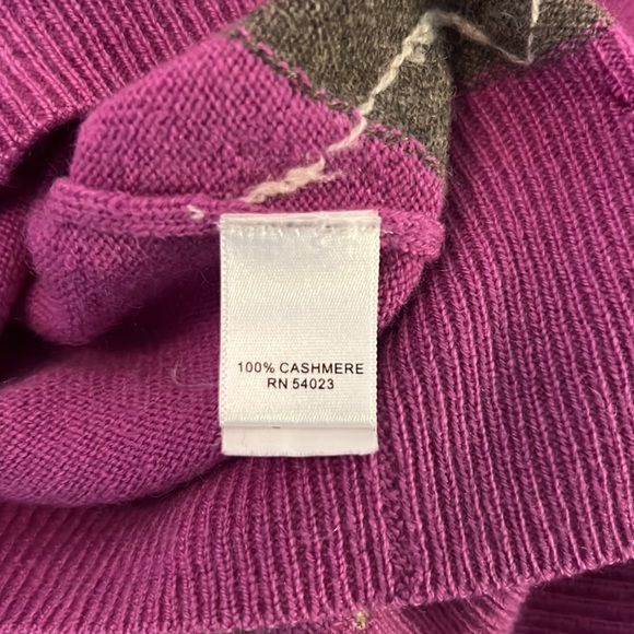 Banana Republic Cashmere Sweater - Picture 5 of 8